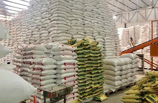 Giá gạo xuất khẩu bình quân 6 tháng ước đạt 517,5 USD/tấn, giảm 18,4% so với cùng kỳ năm 2024.