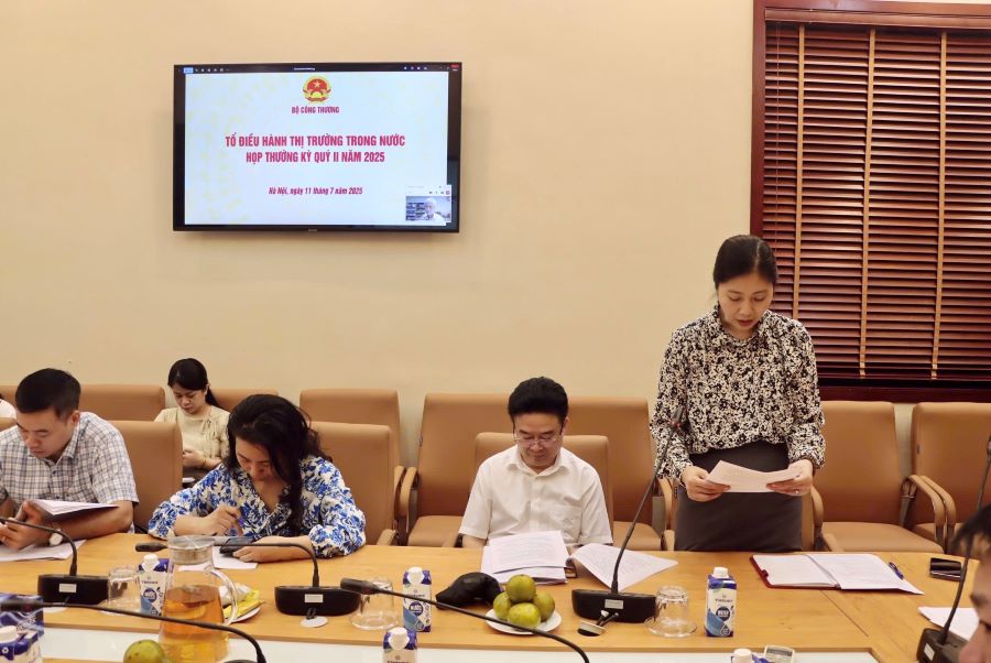 Bà Lê Thị Hồng, Thường trực Tổ điều hành thị trường trong nước thông tin về tình hình thị trường nửa đầu năm 2025.