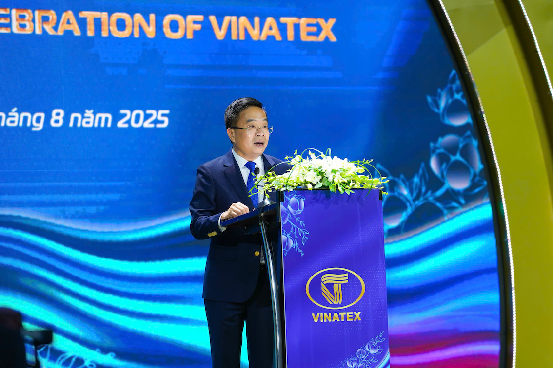 Chủ tịch Hội đồng quản trị Vinatex Lê Tiến Trường phát biểu khai mạc lễ kỷ niệm