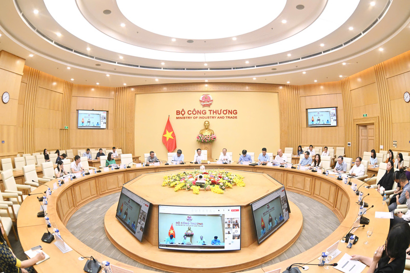 Bộ Công Thương họp bàn xuất khẩu gạo