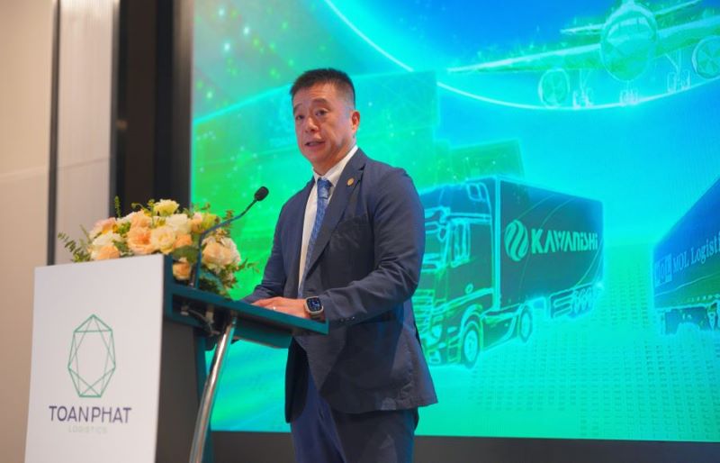 ông Jiro Kawanishi – Chủ tịch kiêm Tổng Giám đốc Công ty Kawanishi Warehouse Co., Ltd tại lễ ký kết với Toàn Phát.