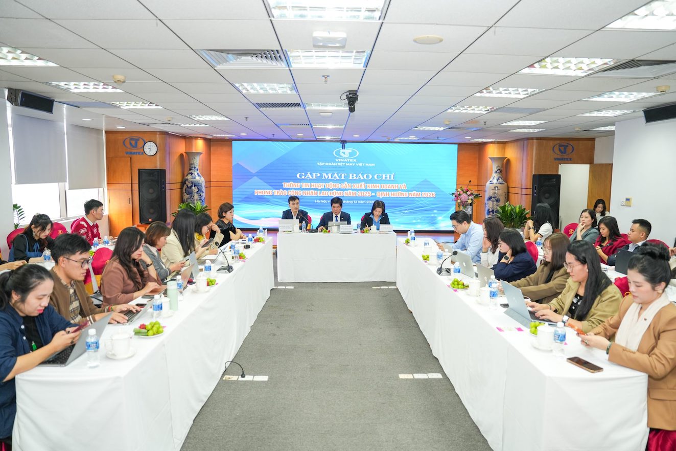 Lãnh đạo Vinatex thông tin về tình hình sản xuất kinh doanh năm 2025 với nhiều con số ấn tượng.