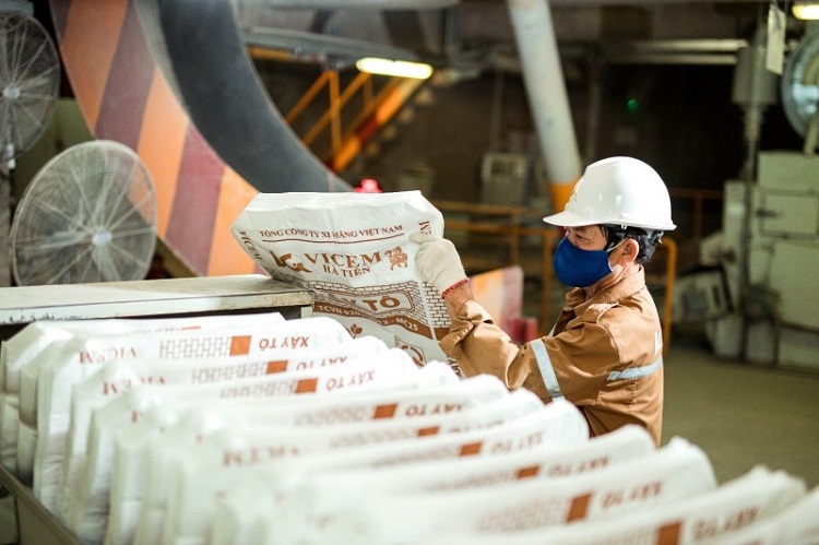 Vicem H&agrave; Ti&ecirc;n  đối với tất cả c&aacute;c chủng loại xi măng bao 50kg v&agrave; 40kg từ 11/1/2026.