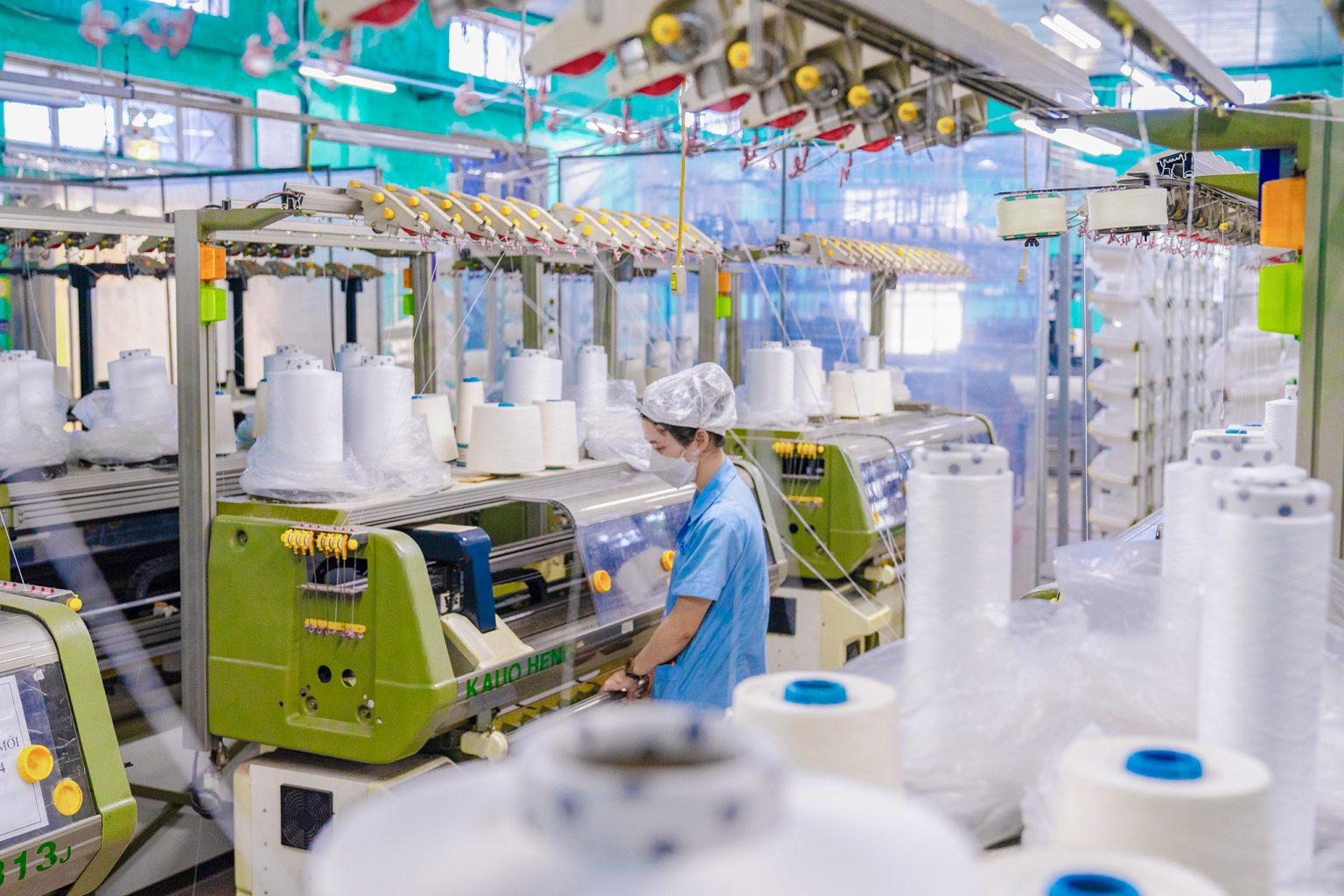 dệt may l&agrave; một trong những ng&agrave;nh c&oacute; tỷ lệ nội địa h&oacute;a cao nhất, đạt mức 45-48% 