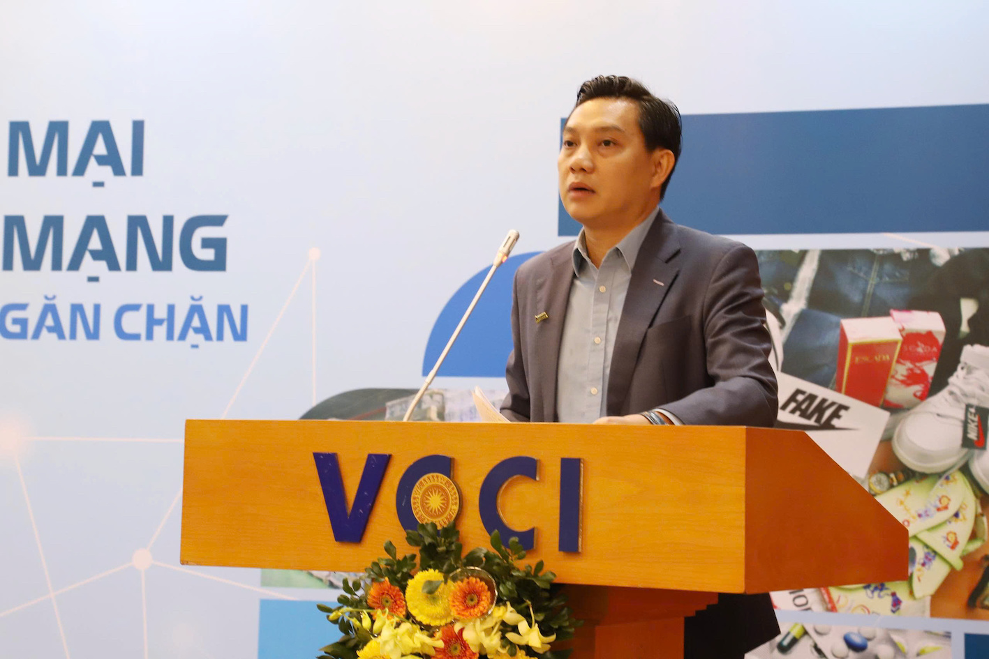 &Ocirc;ng Nguyễn Phương Sơn, Gi&aacute;m đốc Đối ngoại Amway Việt Nam