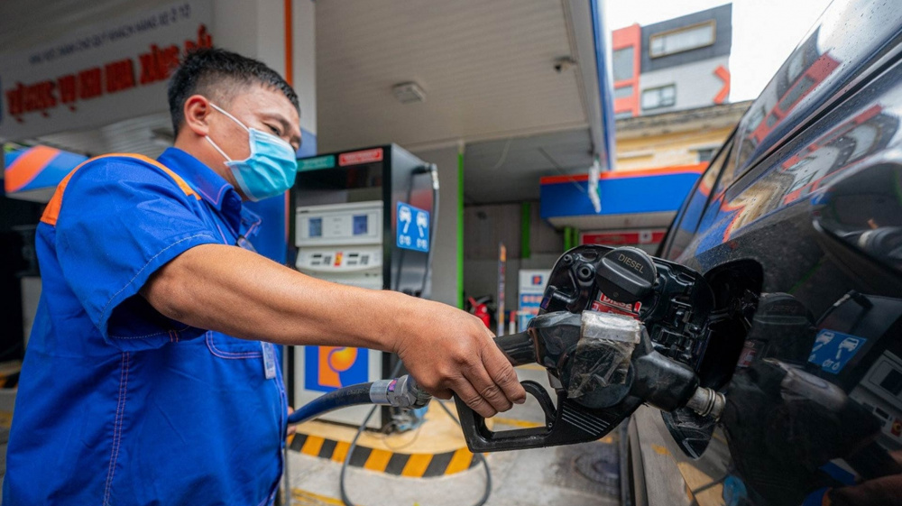 Lại c&oacute; th&ecirc;m thương nh&acirc;n ph&acirc;n phối đ&atilde; chủ động trả lại giấy chứng nhận cho Bộ C&ocirc;ng thương.