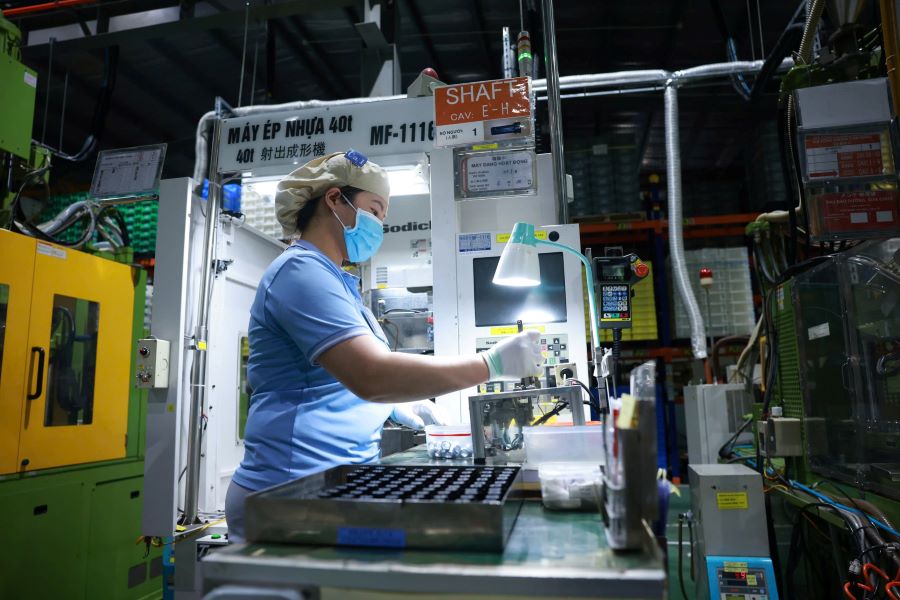 doanh nghiệp FDI đ&oacute;ng g&oacute;p hơn 106 tỷ USD doanh thu xuất khẩu nh&oacute;m h&agrave;ng M&aacute;y vi t&iacute;nh, sản phẩm điện tử v&agrave; linh kiện năm 2025.