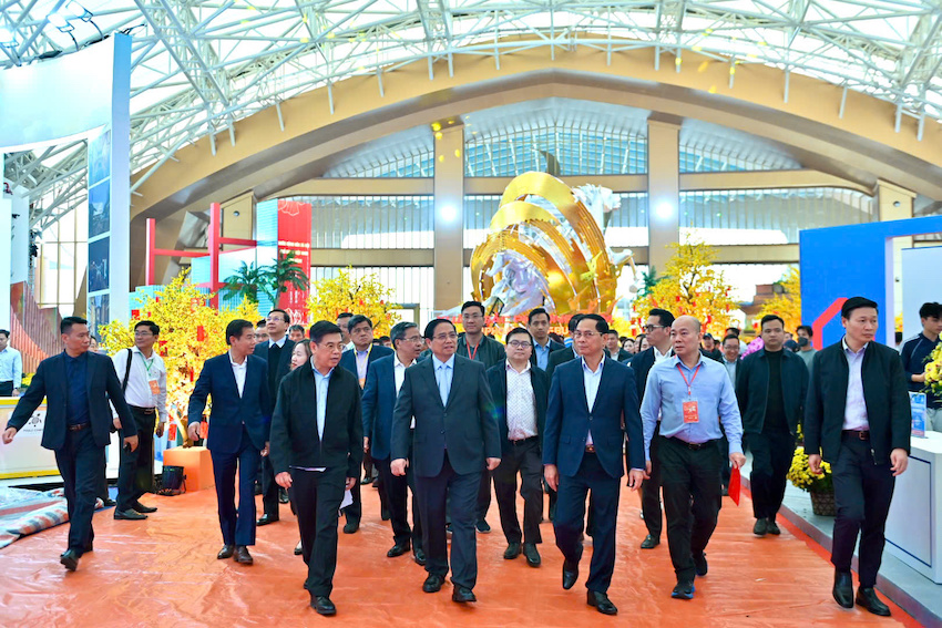 Chiều 1/2, Thủ tướng Phạm Minh Ch&iacute;nh dự tổng duyệt Lễ khai mạc Hội chợ m&ugrave;a Xu&acirc;n 2026.