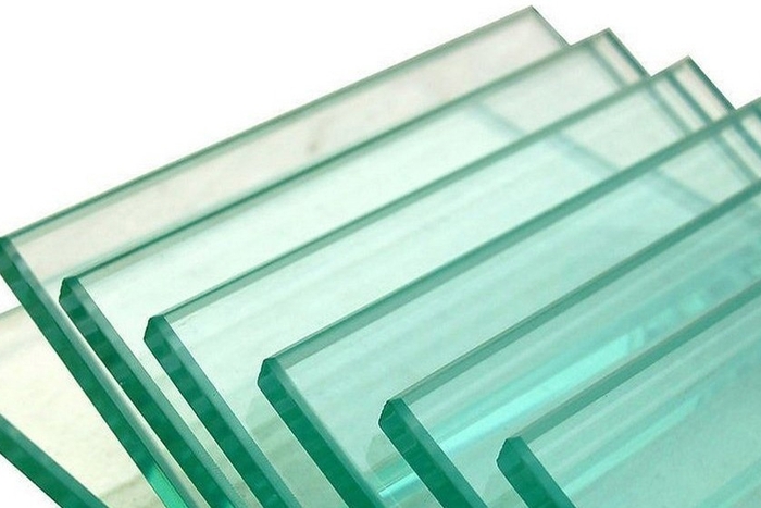 Kính nổi không màu từ Indonedia và Malaysia nhập khẩu vào Việt Nam chịu thuế CBPG tạm thời từ 15,17% đến 63,39%..