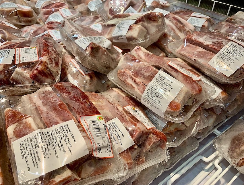 nước ta đ&atilde; chi ra 2 tỷ USD để nhập khẩu gần 1 triệu tấn thịt v&agrave; phụ phẩm động vật ăn được trong năm 2025