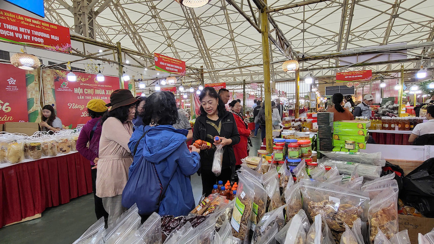 Bộ C&ocirc;ng Thương y&ecirc;u cầu đảm bảo đủ nguồn h&agrave;ng dịp Tết