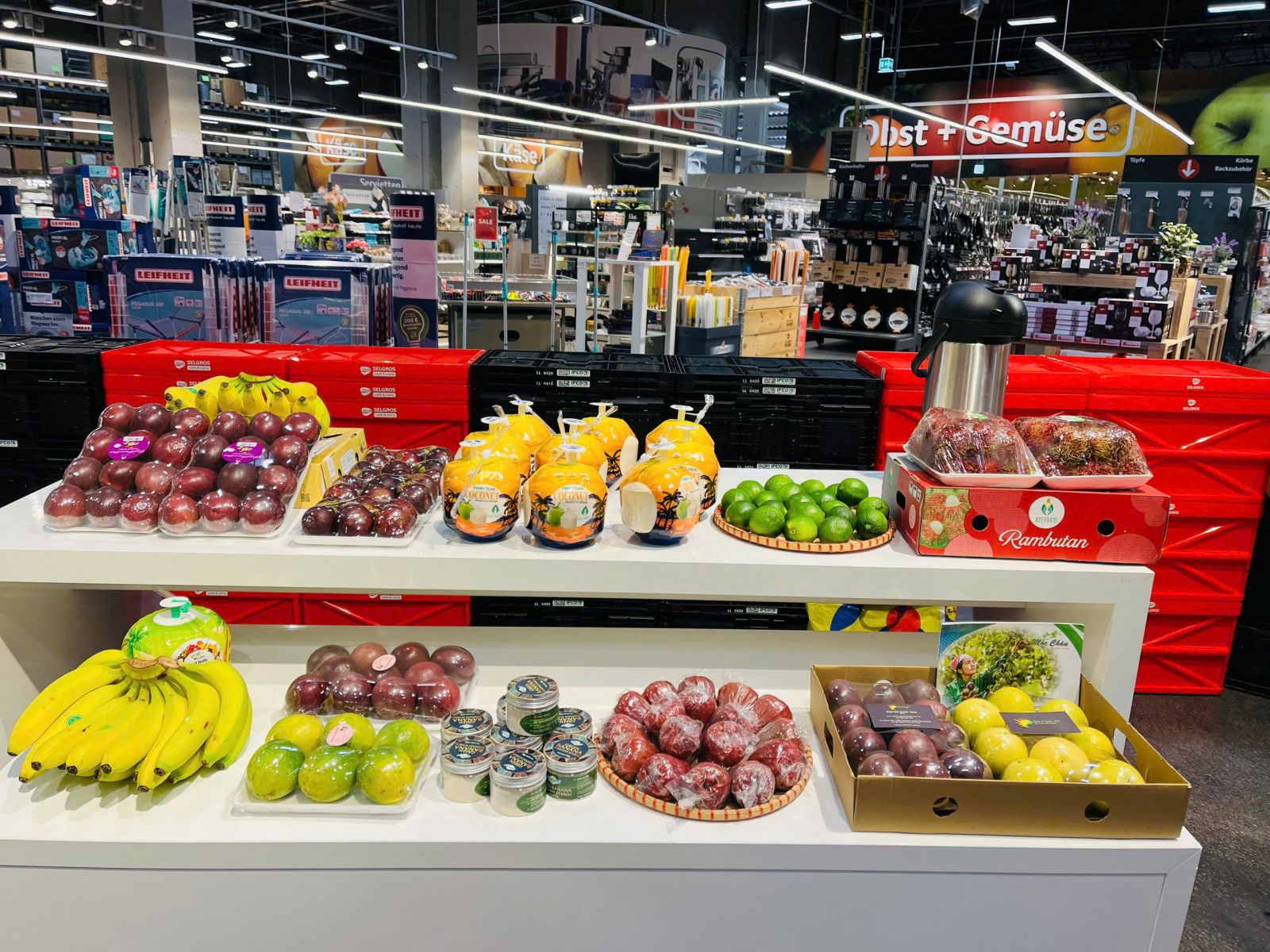 Rau quả Việt Nam tại si&ecirc;u thị Selgros, CHLB ĐỨc.