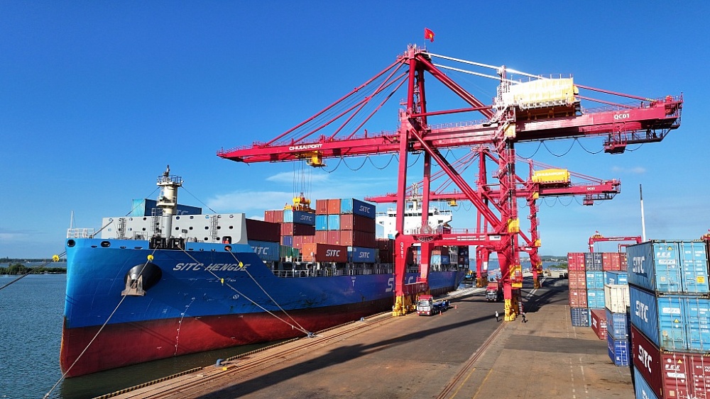 Thương mại song phương Việt Nam -Singapore tăng trưởng kỷ lục ngay từ th&aacute;ng đầu ti&ecirc;n của năm 2026.