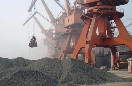 &Aacute;p lực chi ph&iacute; gia tăng, VICEM đề xuất giảm thuế xuất khẩu clinker xuống 0%.