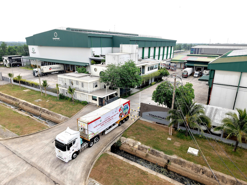 L&ocirc; bưởi đầu ti&ecirc;n được xử l&yacute; tại Nh&agrave; m&aacute;y Chiếu xạ To&agrave;n Ph&aacute;t (TPI) &ndash; cơ sở được BICON (DAF