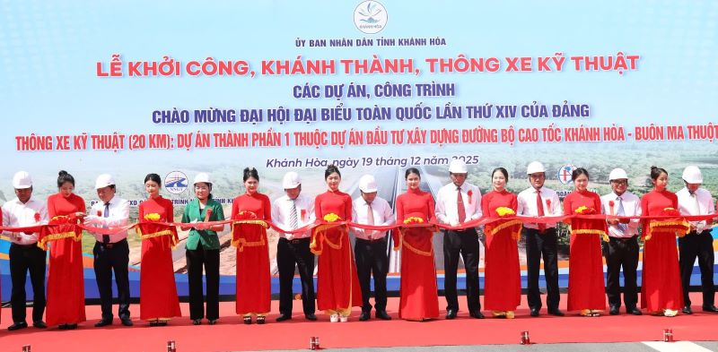 Th&ocirc;ng xe kĩ thuật 20km đầu tuyến cao tốc Kh&aacute;nh Ho&agrave;-Bu&ocirc;n M&ecirc; Thuột