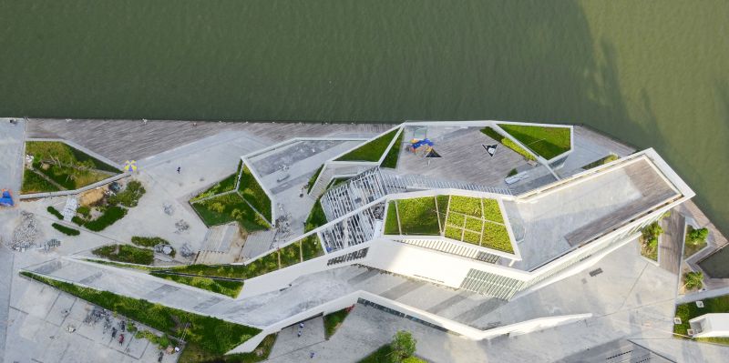 C&ocirc;ng tr&igrave;nh Bến du thuyền Đ&agrave; Nẵng ph&aacute;t sinh vướng mắc do li&ecirc;n quan đến C&ocirc;ng ty I.V.C trong vụ &aacute;n của &ocirc;ng Phan Văn Anh Vũ, c&ograve;n gọi l&agrave; Vũ 