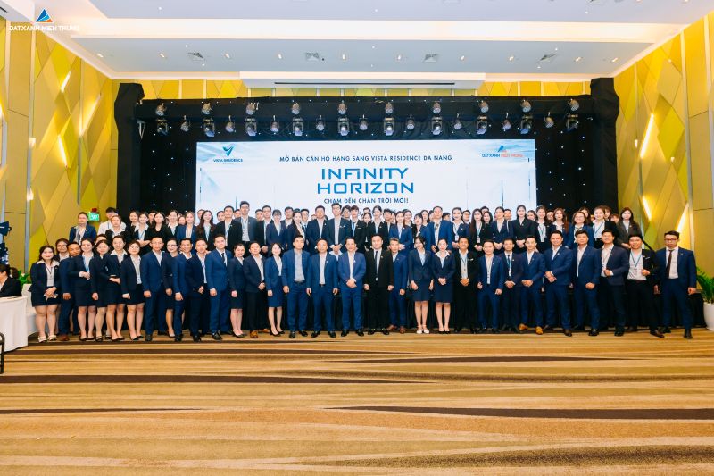 Nhân lực chất lượng cao là yếu tố cốt lõi để Đất Xanh Miền Trung từng bước khẳng định uy tín trong lĩnh vực bất động sản trong vai trò phân phối và phát triển Dự án