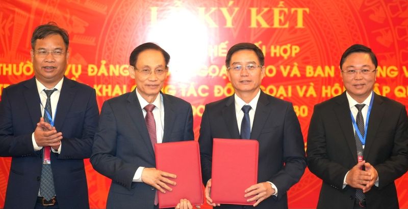 Cũng trong s&aacute;ng 6/9, đ&atilde; diễn ra lễ k&yacute; kết Quy chế phối hợp giữa Ban Thường vụ Th&agrave;nh ủy Huế v&agrave; Ban Thường vụ Đảng ủy Bộ Ngoại giao trong triển khai c&ocirc;ng t&aacute;c đối ngoại v&agrave; hội nhập quốc tế giai đoạn 2026 &ndash; 2030.