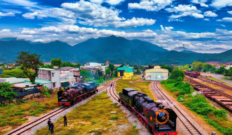 Hai đầu máy tàu lửa hơi nước hoàn thành chạy kỹ thuật tuyến Huê-Đà Nẵng-Huế chuẩn bị đưa vào khai thác