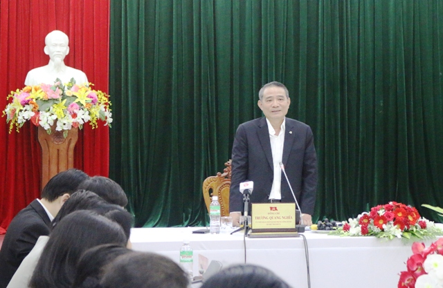 Ông Trương Quang Nghĩa phát biểu tại cuộc họp. 