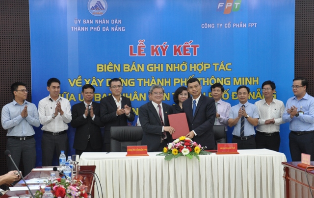 FPT cam kết đầu tư nguồn lực và công nghệ để phát triển thành phố thông minh cho TP Đà Nẵng.