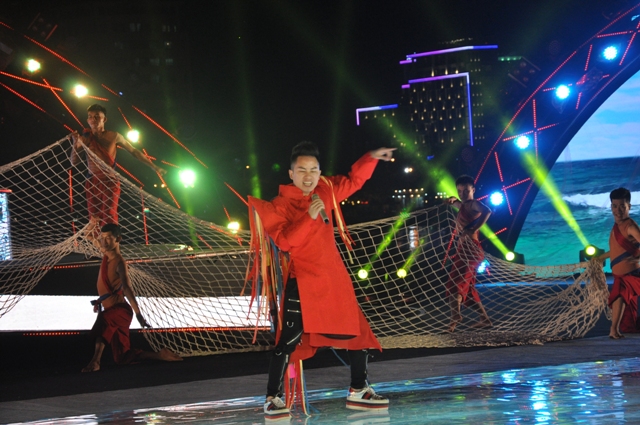 Ca sĩ Tùng Dương sẽ  tham gia biểu diễn trong đêm khai mạc DIFF 2018.