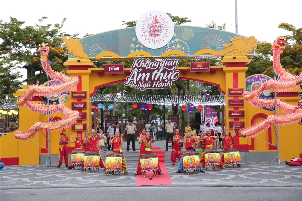 Lễ hội ẩm thực Bốn mùa hương sắc đã được khai trương tại khuôn viên khu vui chơi giải trí Sun World Danang Wonders.