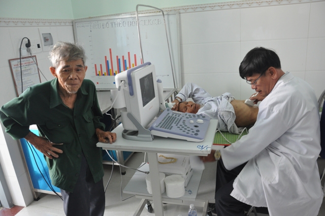 Những thiết bị y tế được tài trợ đã đưa vào phục vụ người dân.