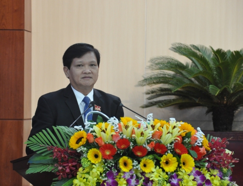 Ông Nguyễn Nho Trung phát biểu tại cuộc họp. 