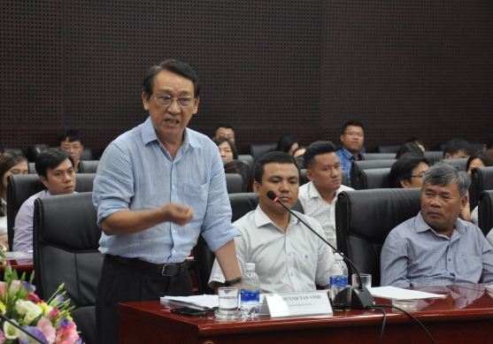 Ông Huỳnh Tấn Vinh phát biểu tại gặp mặt doanh nghiệp du lịch.