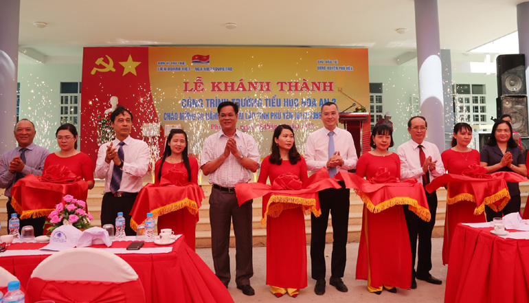 Tỉnh Phú Yên tổ chức khánh thành Trường tiểu học Hoà An 2.