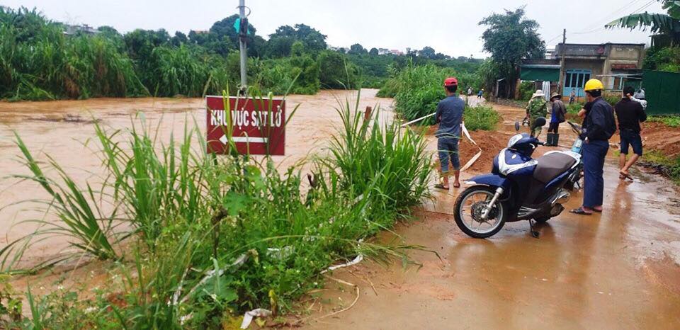 mưa lũ đã làm 6 người chết tại các tỉnh Tây Nguyên.