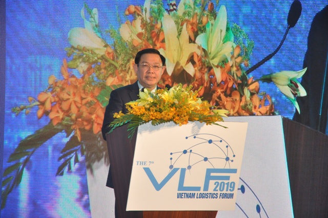 Phó Thủ tướng Vương Đình Huệ phát biểu tại Diễn đàn Logistics Việt Nam 2019.