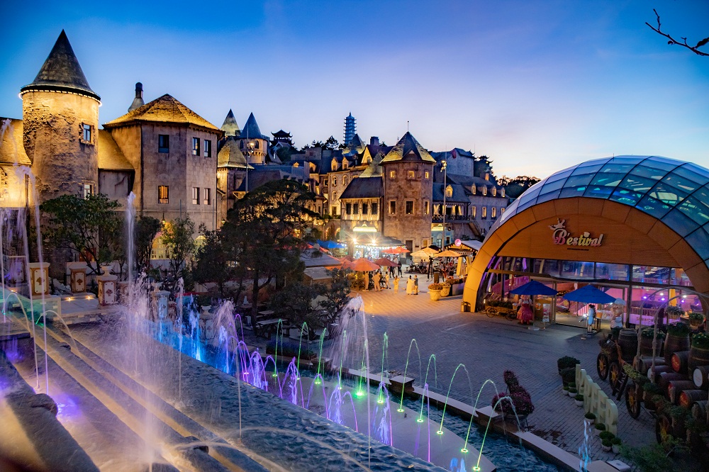 Sun World Ba Na Hills trở thành điểm du lịch nổi tiếng của TP. Đà Nẵng.