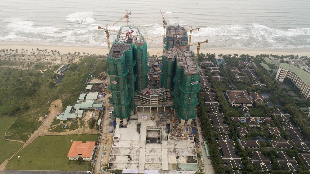 Dự án Ariyana Beach Resort & Suites Danang đang được chủ đầu tư khẩn trương hoàn thành.