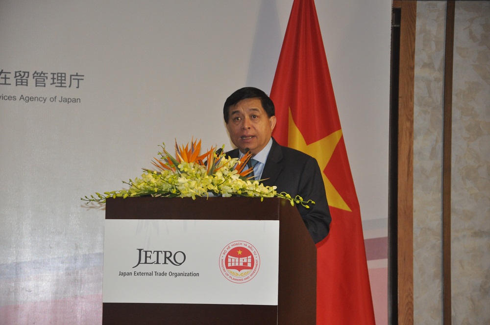 Bộ Trưởng Bộ Kế hoạch và Đầu tư Nguyễn Chí Dũng phát biểu tại Hội thảo.