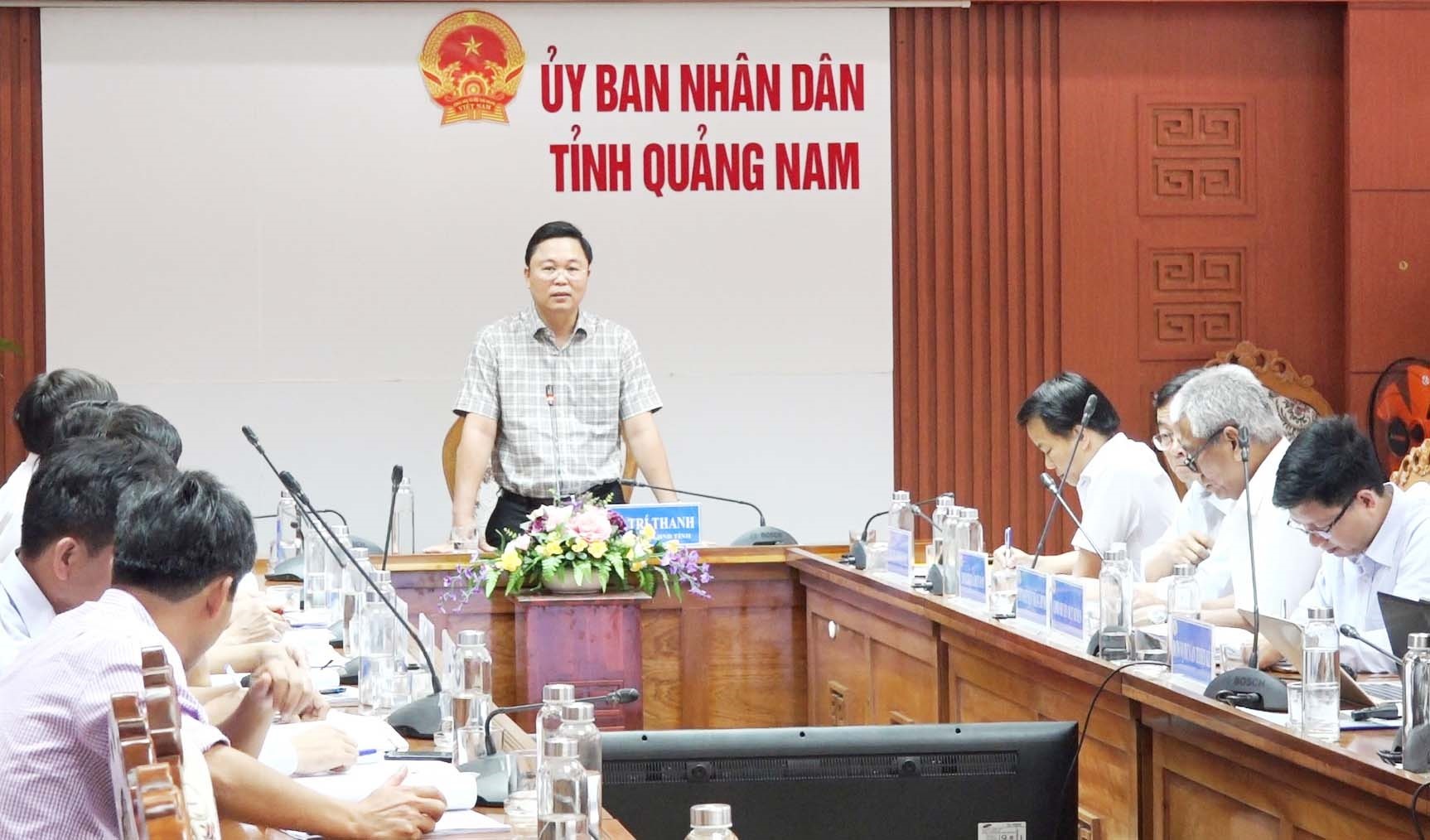 Ông Lê Trí Thanh phát biểu tại cuộc họp.