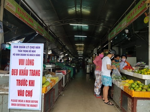 Thành phố Đà Nẵng yêu cầu tăng cường phòng chống dịch bệnh Covid-19 tại các chợ.