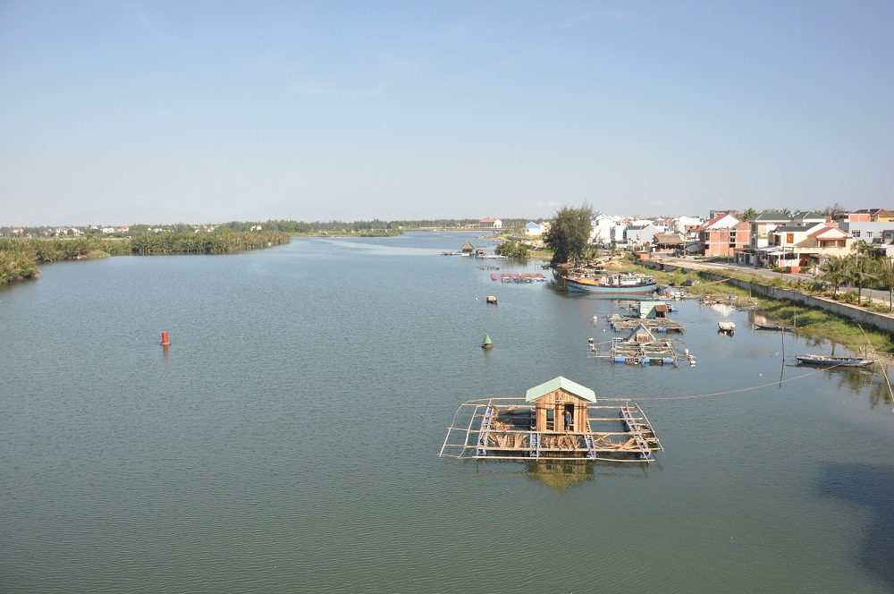 Sông Cổ Cò đang được tỉnh Quảng Nam và TP.Đà Nẵng nạo vét, khơi thông.