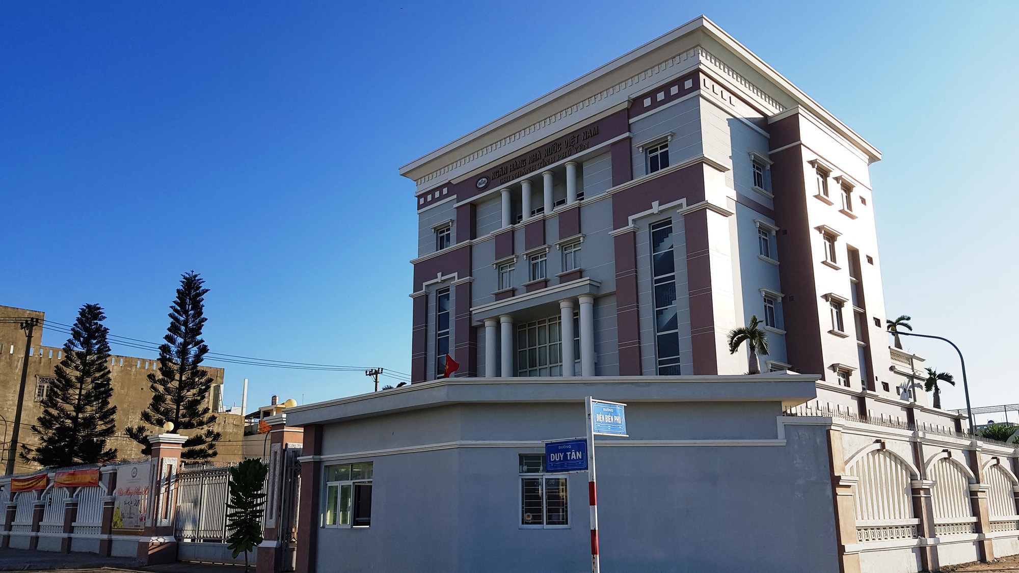 ngân hàng nhà nước chi nhánh Phú Yên.