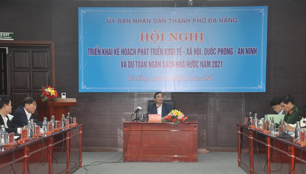 Ông Lê Trung Chinh – Chủ tịch UBND TP.Đà Nẵng đã chủ trì cuộc họp.