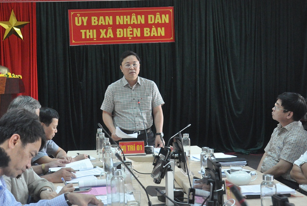 Ông Lê Trí Thanh phát biểu chỉ đạo về triển khai các Dự án trên địa bàn thị xã Điện Bàn.