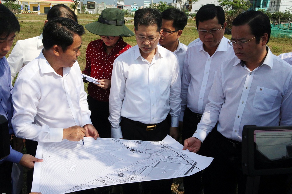 Bí thư Thành ủy Đà Nẵng, ông Nguyễn Văn Quảng kiểm tra thực tế một số Dự án trên địa bàn.