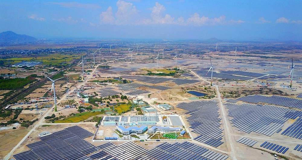 Lĩnh vực năng lượng tái tạo tại Ninh Thuận thu hút nhiều doanh nghiệp đến đầu tư.