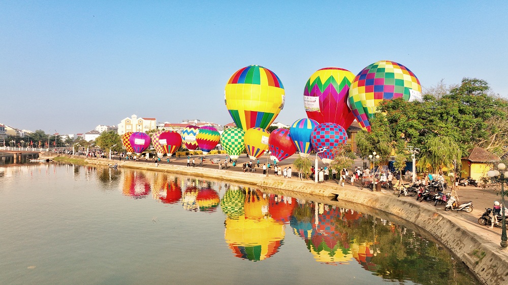 Lễ khai mạc Năm du lịch quốc gia 2022 với chủ đề “Quảng Nam - Điểm đến du lịch xanh” được tổ chức vào tối 26/3 tại Hội An