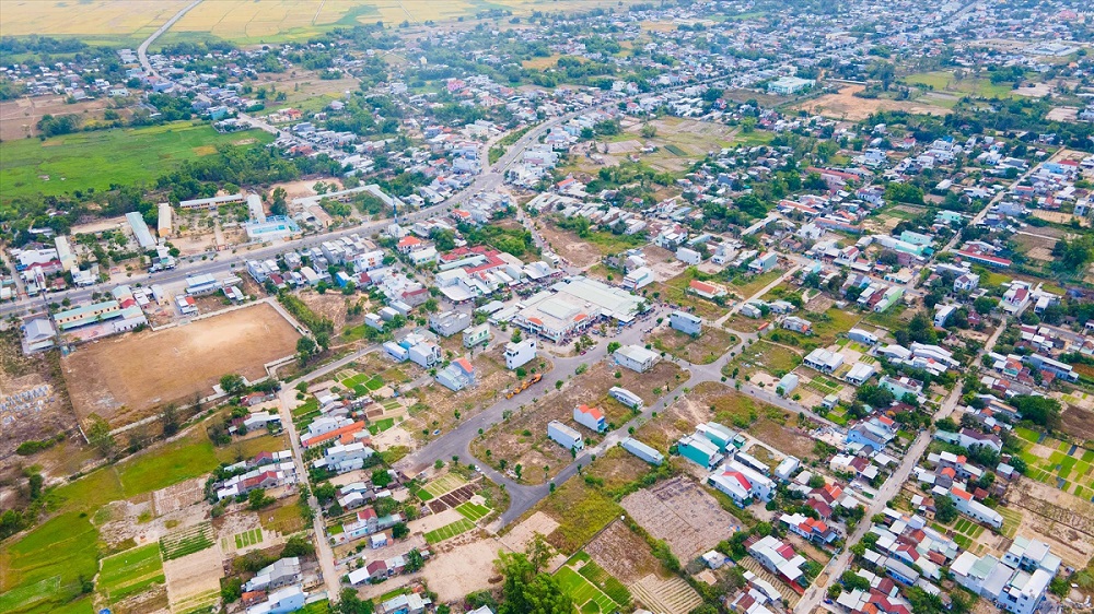 Khu dân cư đô thị số 3 (phường Điện An) và ở khu dân cư Phúc Thành (xã Điện Thắng Trung) nằm trên địa bàn Thị xã Điện Bàn.