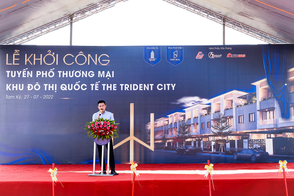 Ông Nguyễn Thế Trung - Phó Tổng Giám Đốc Công ty Cổ phần Địa Ốc First Real phát biểu  tại lễ khởi công.