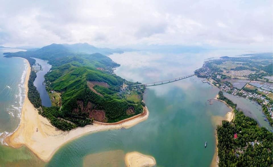 Vẻ đẹp hoang sơ của biển Lộc Bình, Phú Lộc, Thừa Thiên Huế đẫ thu hút đầu tư Dự án du lịch đẳng cấp.