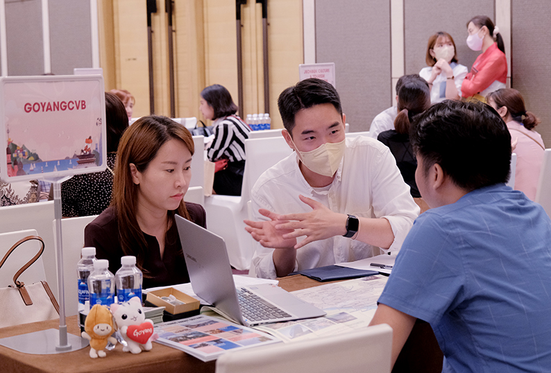 Chương trình B2B giữa các đơn vị du lịch Việt Nam - Hàn Quốc nhằm trao đổi, tìm hiểu lẫn nhau, tìm kiếm cơ hội hợp tác